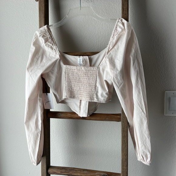 NWT - Japra- eye let closure blouse size small - Picture 4 of 7